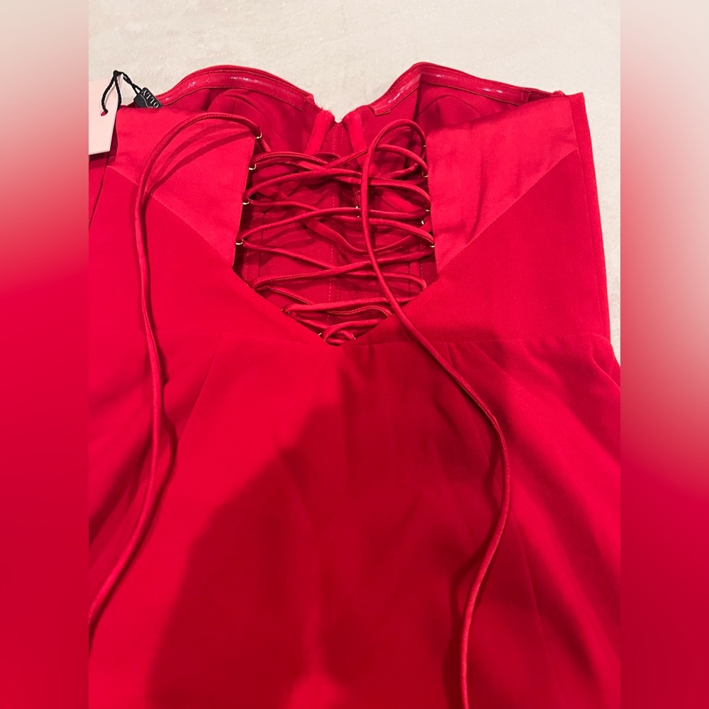 BRAND NEW red size 0 Oh Polly strapless mini homecoming dress with lace up back. - Picture 7 of 9